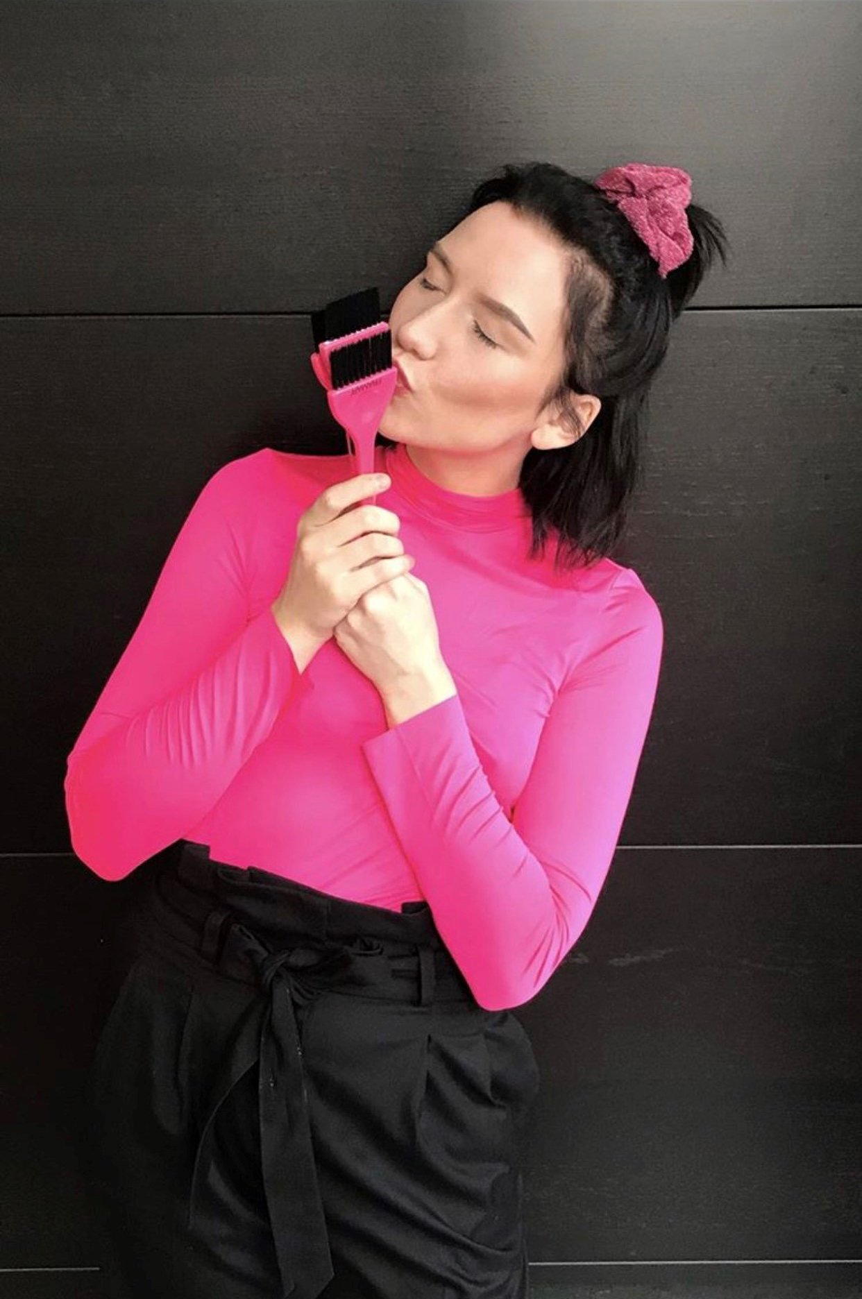 FRAMAR Classic Hair Color Brush – Hair Dye Brushes For Hair Stylist, Hair Coloring Brush, Color Applicator Brush, Tint Brushes For Hair Color, Dye Brush Tools - Pink - Image 5